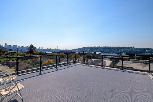 A-Seattle Urban Village- Guemes-Roof top view deck