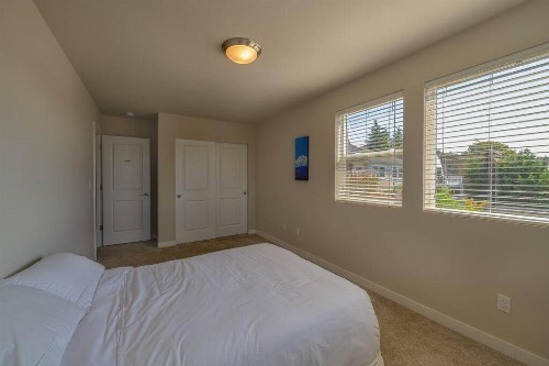 A-Seattle Urban Village- Guemes-Roof top view deck - image 7
