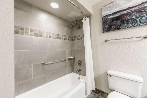 Best Western Plus Sebastian Hotel & Suites - image 16