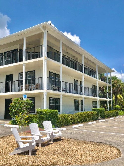 Davis House Inn - image 4