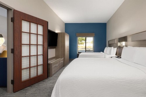 Holiday Inn Express Sebring an IHG Hotel - image 11