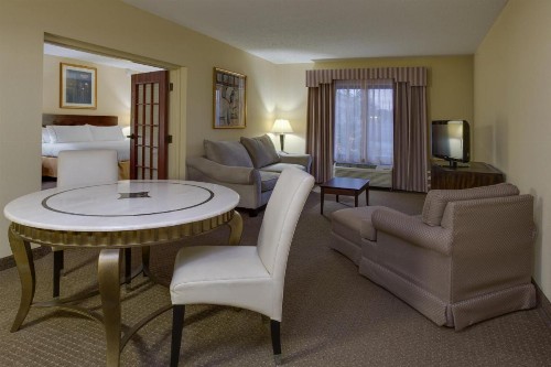 Holiday Inn Express Sebring an IHG Hotel - image 15