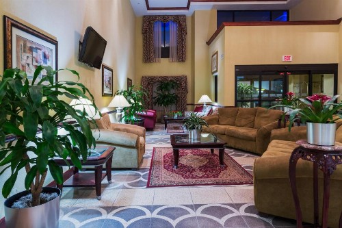 Holiday Inn Express Sebring an IHG Hotel - image 17