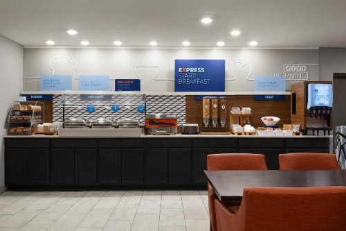 Holiday Inn Express Sebring an IHG Hotel - image 38