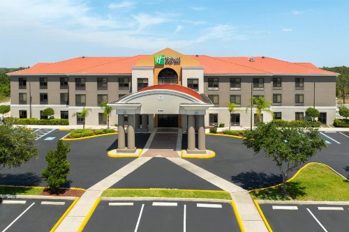 Holiday Inn Express Sebring an IHG Hotel - image 8