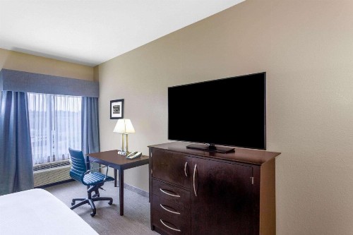 La Quinta by Wyndham Sebring - image 21