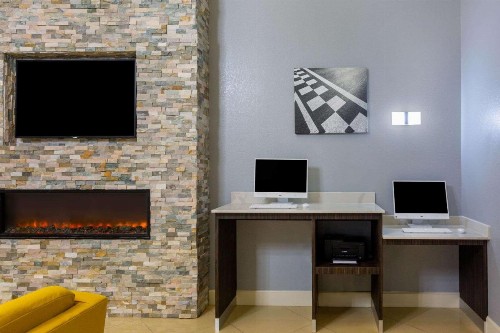 La Quinta by Wyndham Sebring - image 33