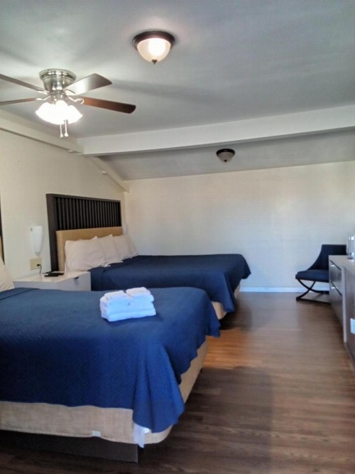 Budget Inn - image 15