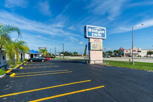 Budget Inn - image 16