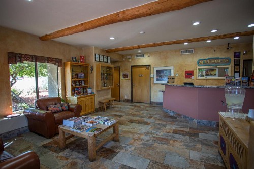 Southwest Inn at Sedona - image 17