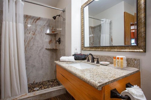 Southwest Inn at Sedona - image 24