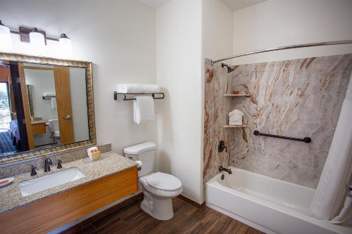 Southwest Inn at Sedona - image 38