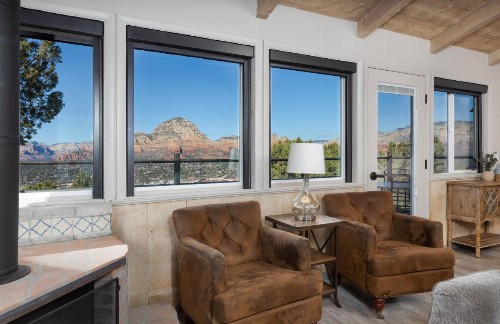 Sky Ranch Lodge - image 31