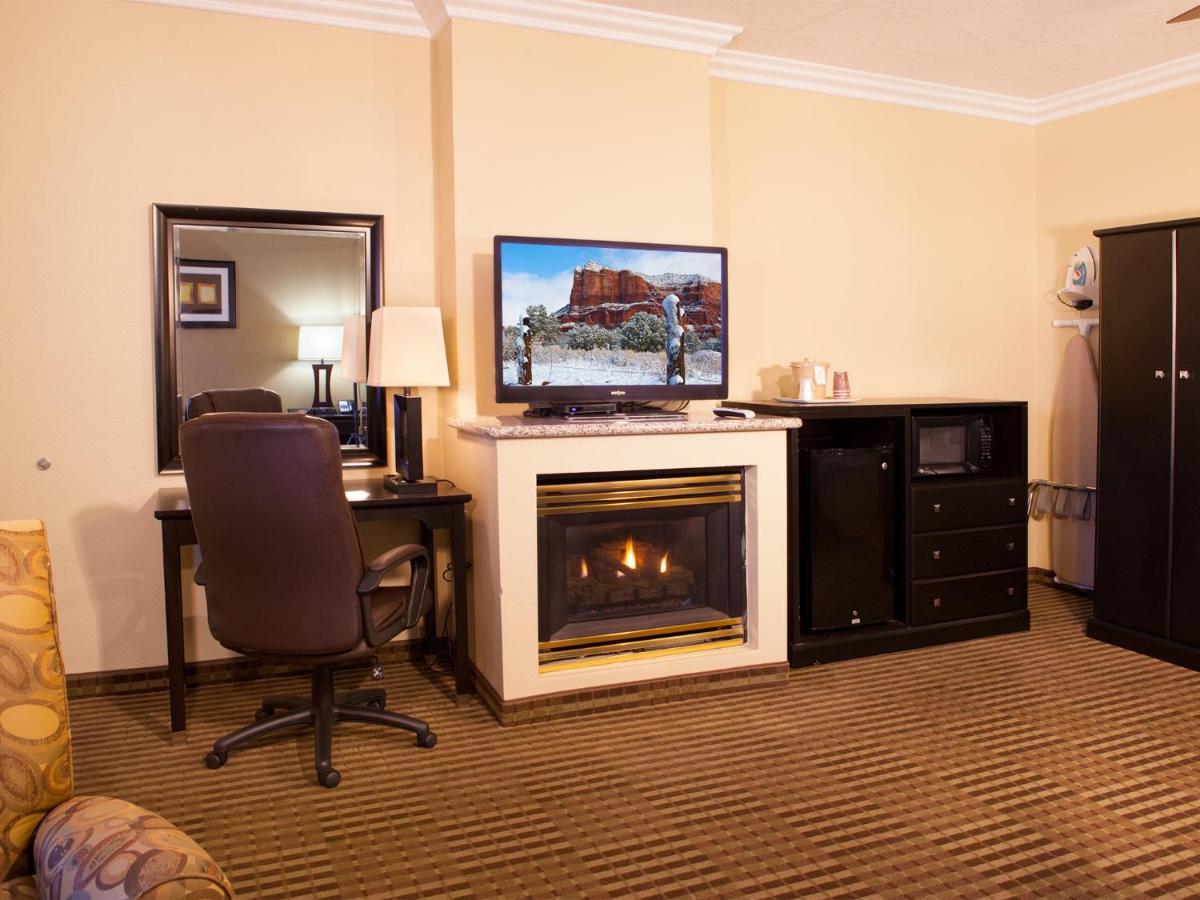 Desert Quail Inn Sedona at Bell Rock - image 4