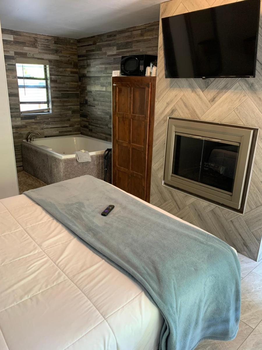 Oak Creek Terrace Resort - image 2