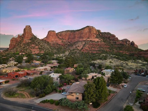 Adobe Village Inn - image 16
