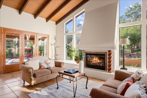 Adobe Village Inn - image 9