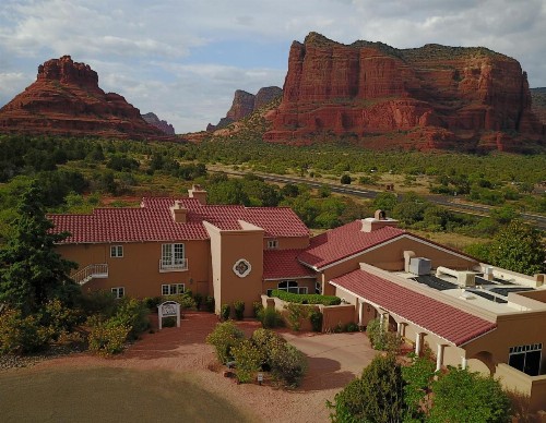 Canyon Villa Bed & Breakfast Inn of Sedona - image 1