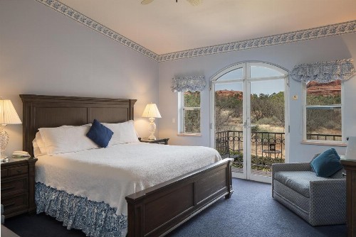 Canyon Villa Bed & Breakfast Inn of Sedona - image 11