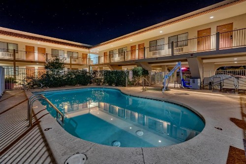 The Views Inn Sedona - image 1