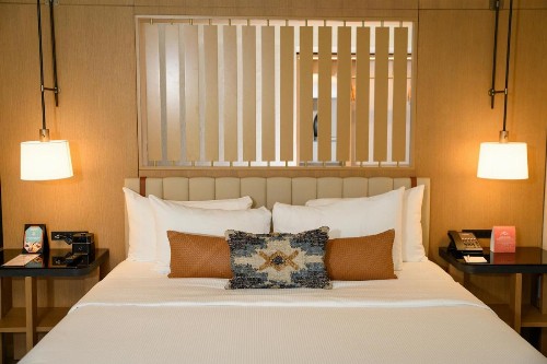 Orchards Inn - image 2