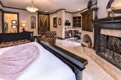 Adobe Grand Villas - image 14