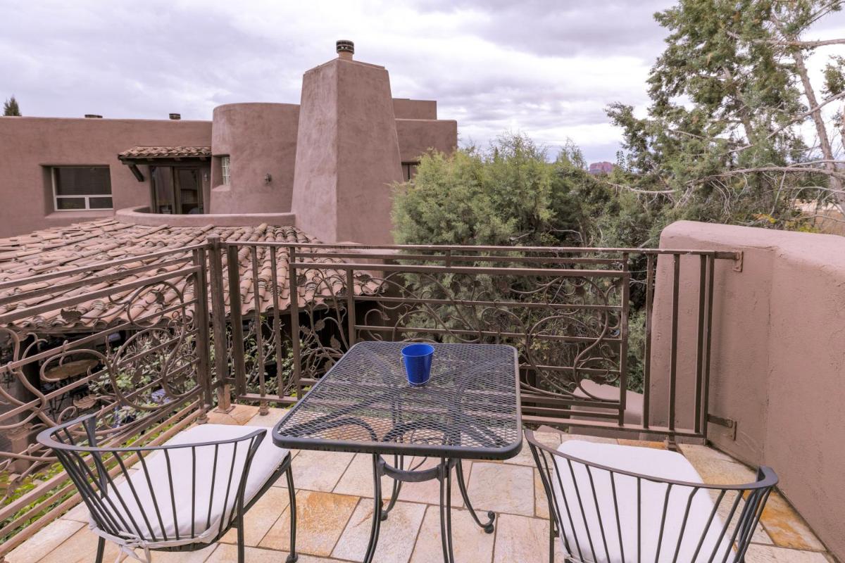 Adobe Grand Villas - image 5