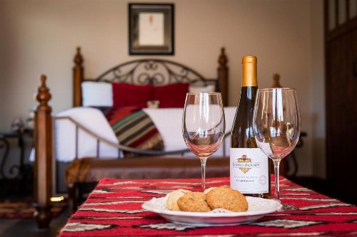 Whispering Creek Bed & Breakfast - image 10