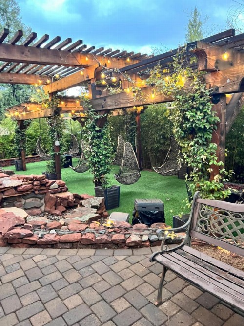 Lantern Light Inn - Romantic Getaway - image 29