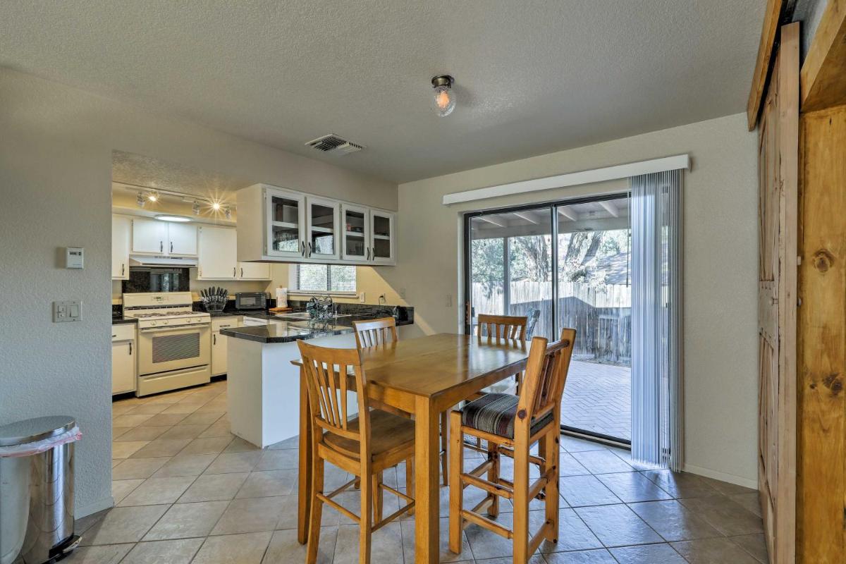 Peaceful Home with Grill and Patio 1 Mi to Red Rocks! - image 7