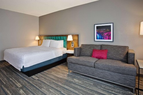 Hampton Inn & Suites Tampa-East/Casino/Fairgrounds - image 19