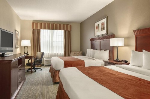 Country Inn & Suites by Radisson Tampa Casino Fairgrounds FL - image 28