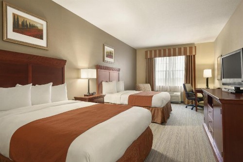 Country Inn & Suites by Radisson Tampa Casino Fairgrounds FL - image 30
