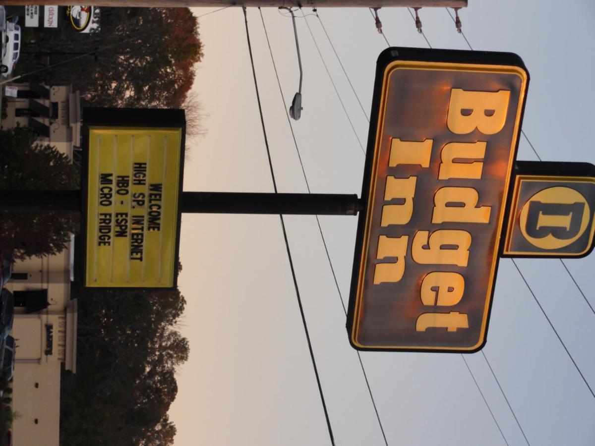Budget Inn Selma - image 2