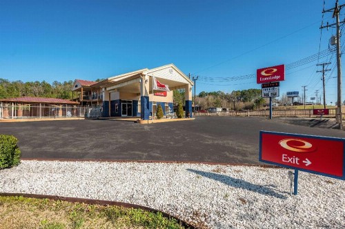 Star Plus Inn & Suites - image 9