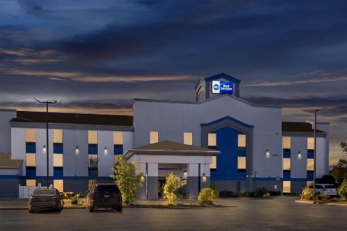 Best Western Seminole Inn and Suites - image 11
