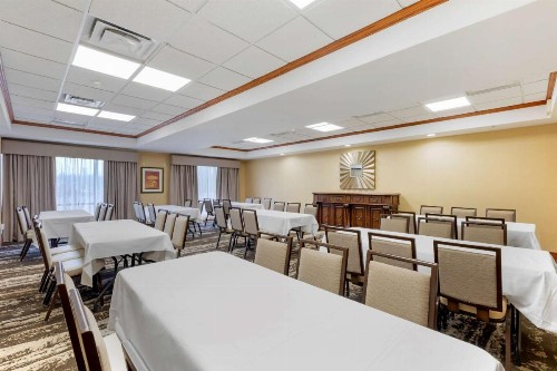 Best Western Seminole Inn and Suites - image 25