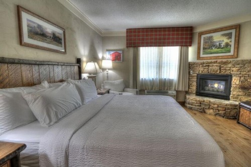 The Lodge at Five Oaks - image 16
