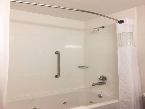 Hampton Inn Sevierville - image 20