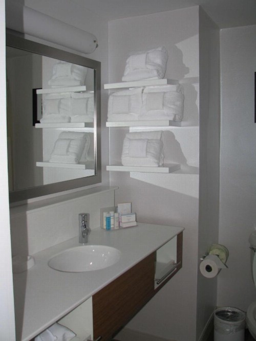 Hampton Inn Sevierville - image 25