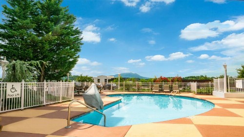 Holiday Inn Express Pigeon Forge – Sevierville an IHG Hotel - image 26
