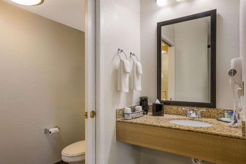 Sleep Inn Sevierville - image 21