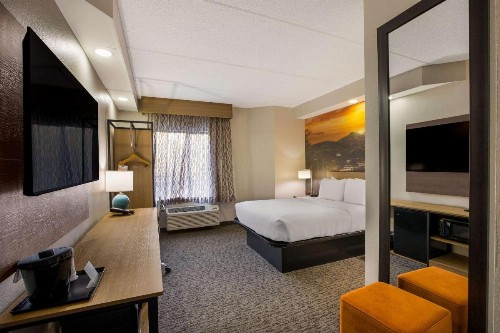 Sleep Inn Sevierville - image 31