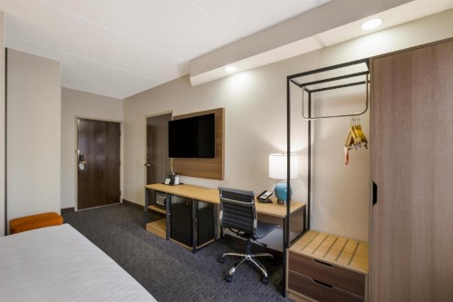 Sleep Inn Sevierville - image 39