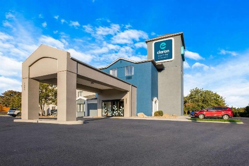 Sleep Inn Sevierville - image 41