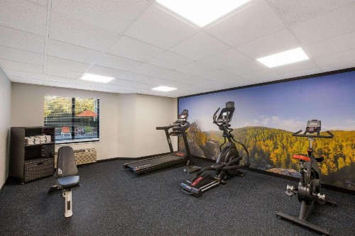 Sleep Inn Sevierville - image 44