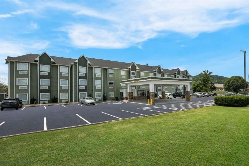 Econo Lodge Sevierville / Pigeon Forge - image 13