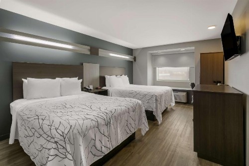 Econo Lodge Sevierville / Pigeon Forge - image 6