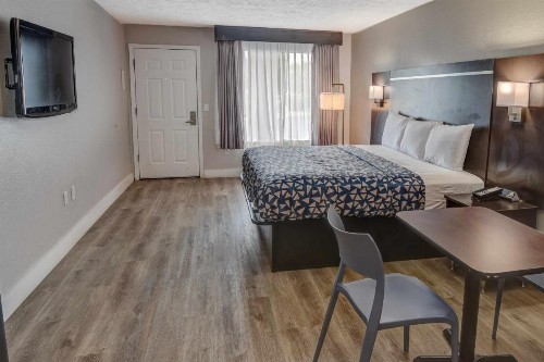 Riverview Inn - Pigeon Forge/Sevierville - image 20