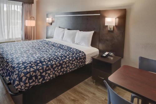 Riverview Inn - Pigeon Forge/Sevierville - image 21